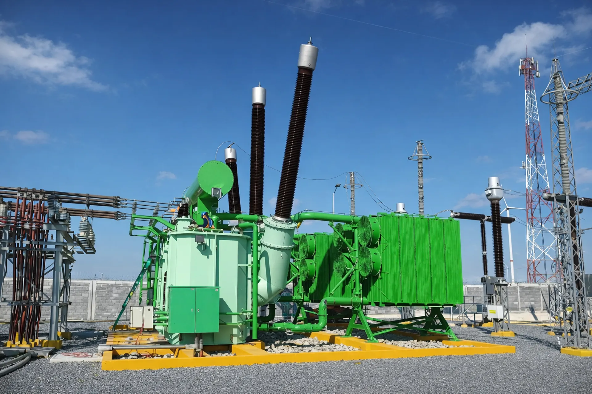 Equipos eléctricos de potencia - Pixii International Power Supplies